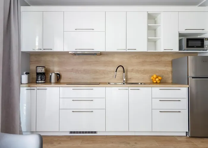 Apartment With Parking 500 M From The Sea By Noclegi Renters