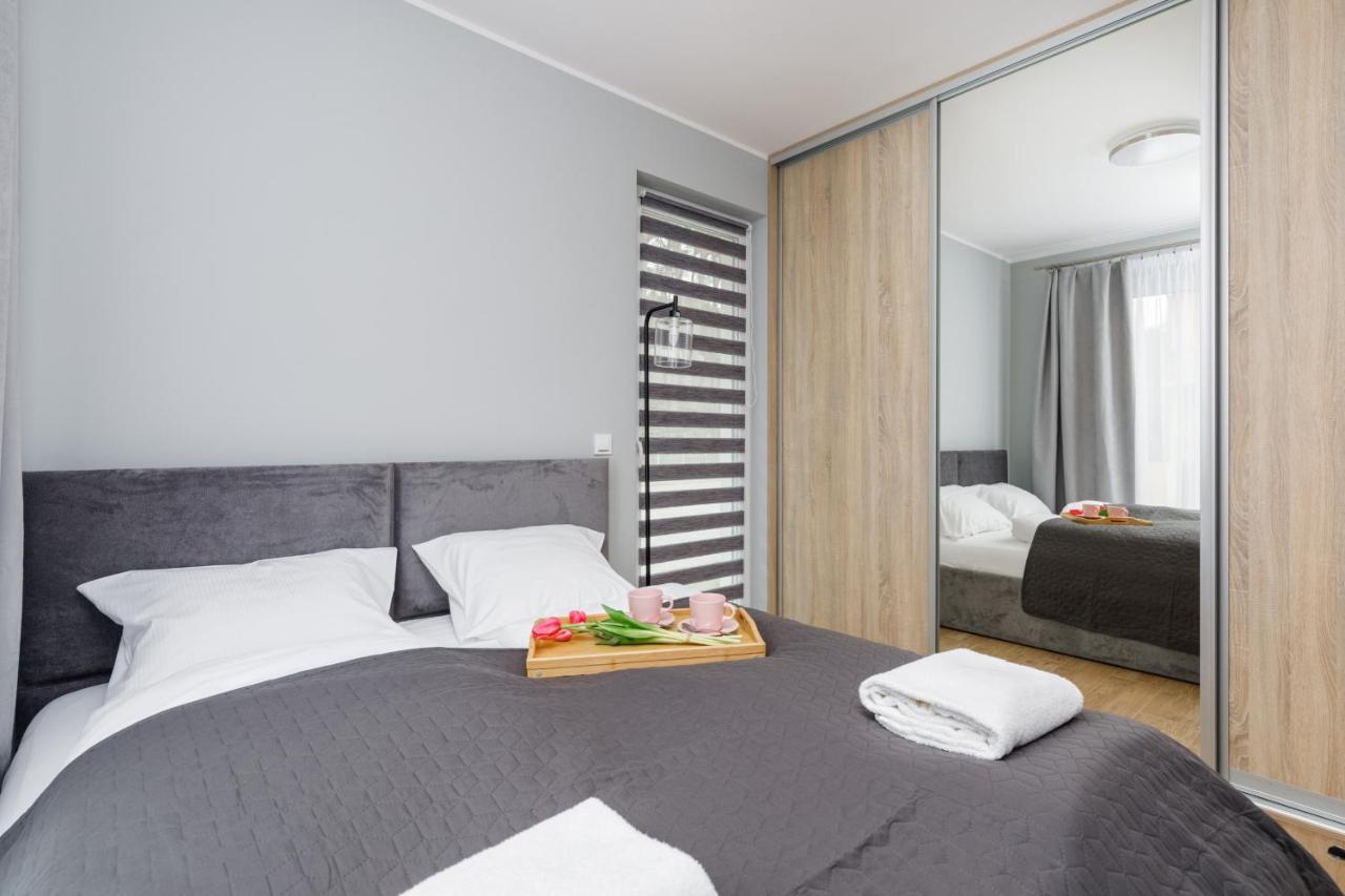 With Parking 500 M From The Sea By Renters Apartment