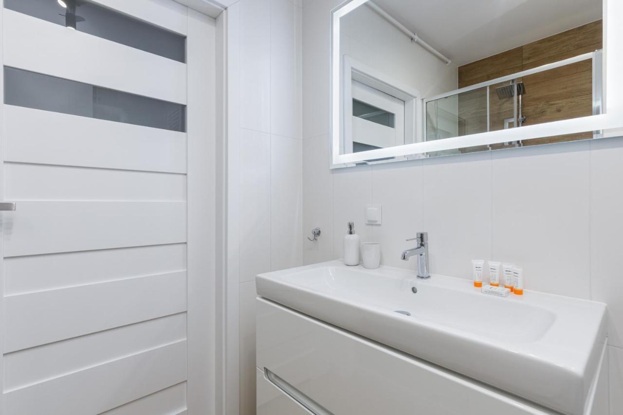 With Parking 500 M From The Sea By Renters Apartment *