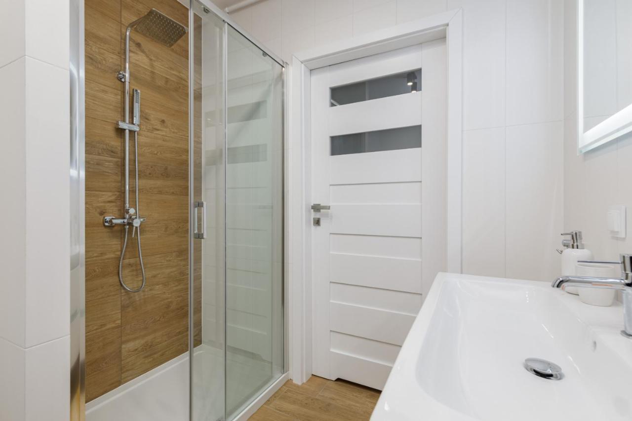 Apartment With Parking 500 M From The Sea By Renters Miedzywodzie