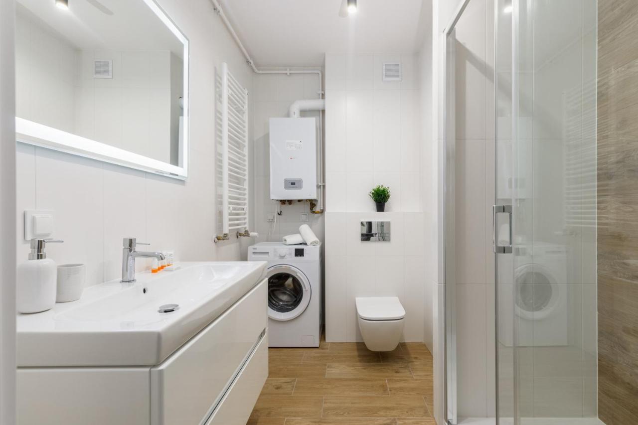 With Parking 500 M From The Sea By Renters Apartment *