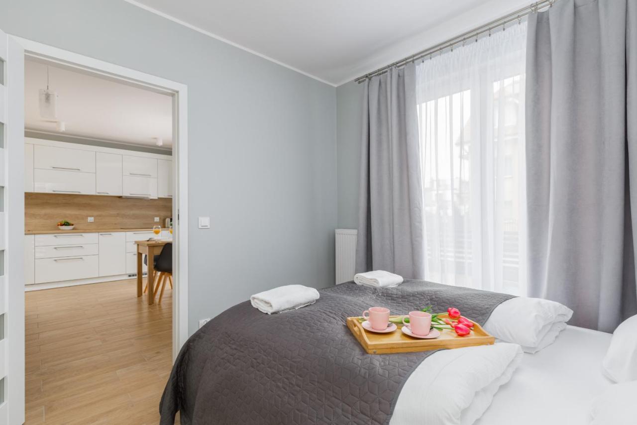 With Parking 500 M From The Sea By Renters Apartment