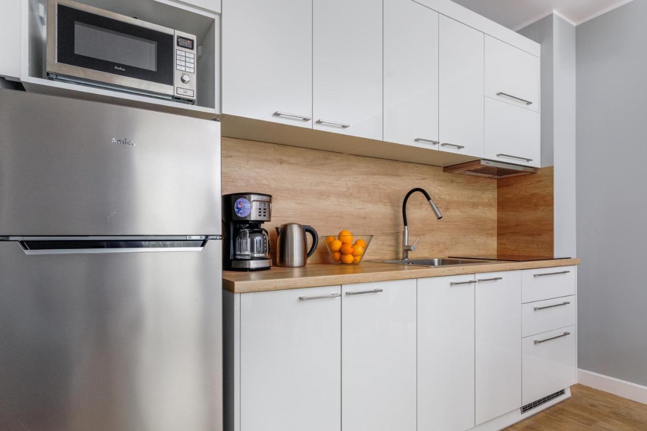 With Parking 500 M From The Sea By Renters Apartment *